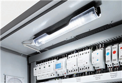 FINDER 7L系列控制柜的照明